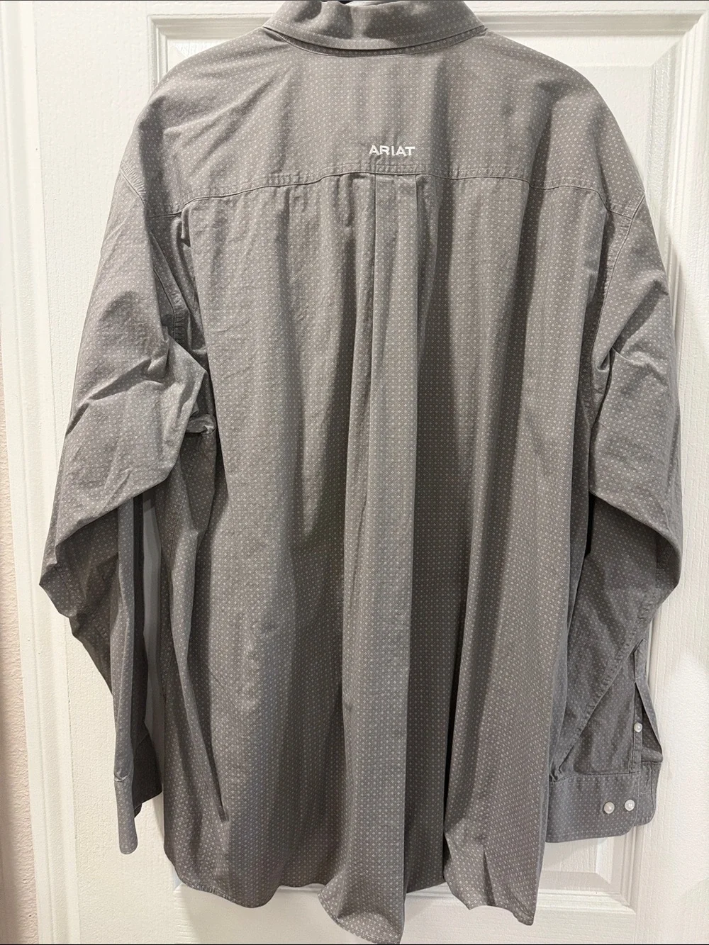 Ariat Men’s Gray Button-Down Shirt with Micro Dot Print XL